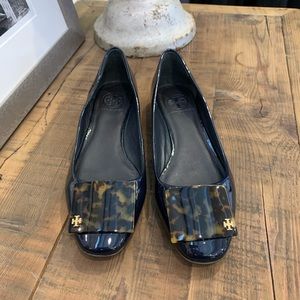 Tory Burch Patent Leather Flat !!